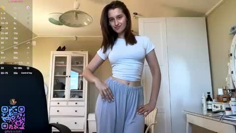Emily online show from July 3, 7:26 am