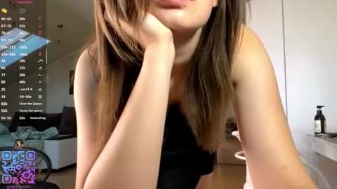 Emily online show from July 5, 4:47 pm