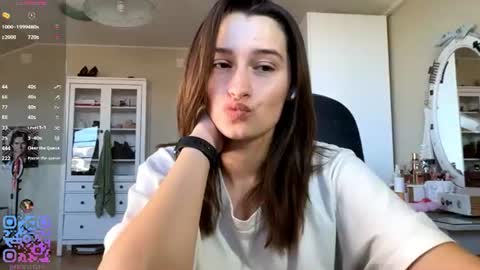 Emily online show from July 29, 2:15 pm