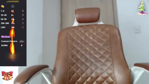 michael_thomsom online show from December 17, 4:13 pm