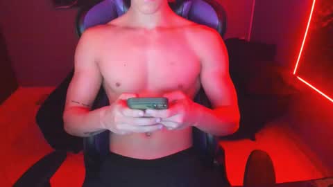 Snapshot of michael_twink18 chatting on September 15, 3:39 am Michael online show from September 15, 3:39 am