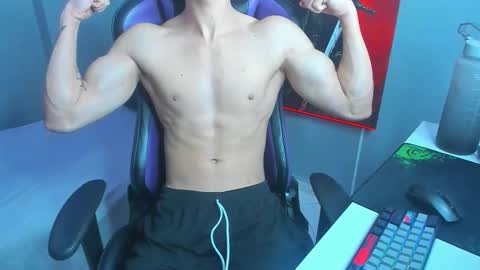 Snapshot of michael_twink18 chatting on October 5, 3:27 am Michael online show from October 5, 3:27 am