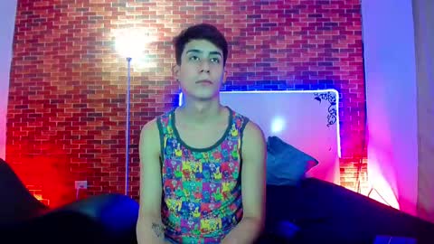 Snapshot of michael_twinkk chatting on October 6, 1:58 am MICHAEL online show from October 6, 1:58 am