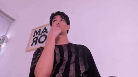 michael_vidal online show from November 15, 8:49 pm