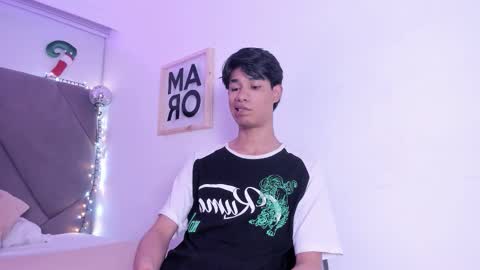 michael_vidal online show from November 18, 8:02 pm