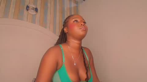 Snapshot of michaelacox chatting on July 28, 7:39 pm Michel online show from July 28, 7:39 pm
