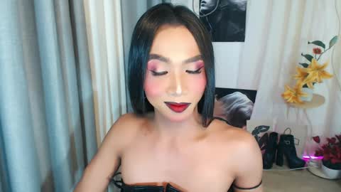 Snapshot of michaelagoddess chatting on May 11, 11:46 pm michaelagoddess online show from May 11, 11:46 pm