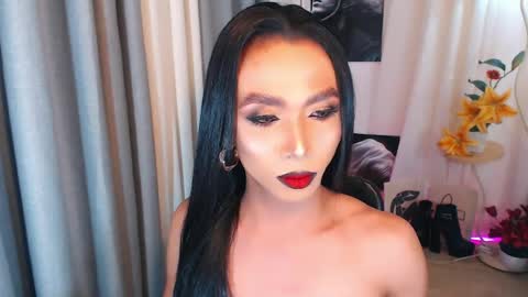 Snapshot of michaelagoddess chatting on May 12, 5:43 pm michaelagoddess online show from May 12, 5:43 pm