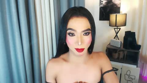 Snapshot of michaelagoddess chatting on June 17, 5:03 pm michaelagoddess online show from June 17, 5:03 pm