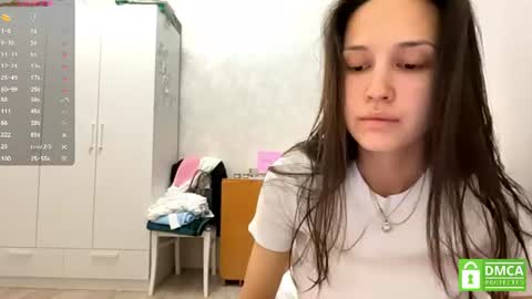 Snapshot of michaeleanidi chatting on July 19, 3:27 pm Milana online show from July 19, 3:27 pm