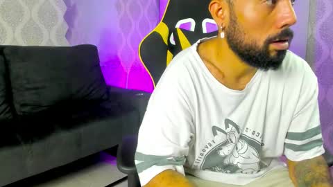 Michaell online show from March 15, 1:33 am