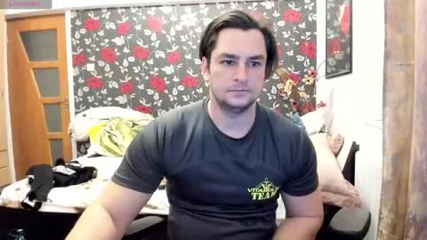 Snapshot of michaelragnar90 chatting on February 8, 12:28 pm michaelragnar90 online show from February 8, 12:28 pm