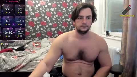 Snapshot of michaelragnar90 chatting on February 23, 12:59 pm michaelragnar90 online show from February 23, 12:59 pm