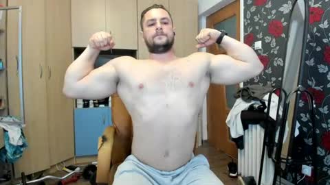 michaelragnar90 online show from June 27, 7:46 am