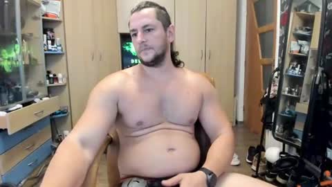 michaelragnar90 online show from July 19, 12:42 pm