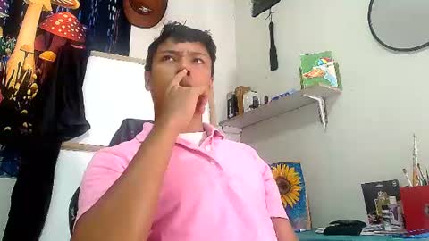 Snapshot of michaelstones chatting on June 19, 3:05 pm michaelstones online show from June 19, 3:05 pm