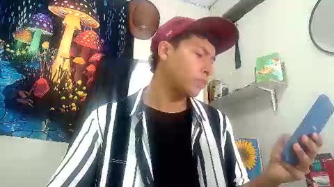 Snapshot of michaelstones chatting on August 3, 4:33 pm michaelstones online show from August 3, 4:33 pm