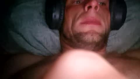 WildMikemilflove online show from June 15, 9:28 pm