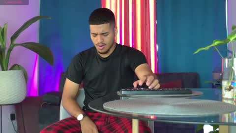 michel g22 online show from September 19, 2:18 pm