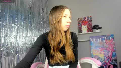 michele_mack online show from January 8, 3:08 am