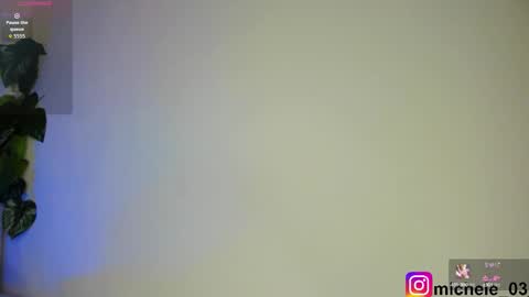 Snapshot of michele_rooss00 chatting on October 16, 11:39 pm melannie follow my new page online show from October 16, 11:39 pm