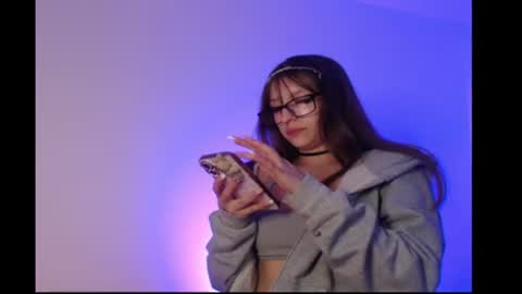 Snapshot of michell_bunny13 chatting on June 16, 2:25 am Michell online show from June 16, 2:25 am