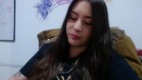 Snapshot of michell_h chatting on May 23, 1:22 am Nani online show from May 23, 1:22 am