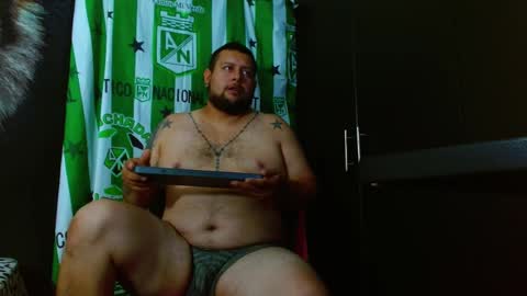 michell_myers online show from January 18, 6:32 pm