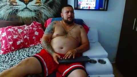 michell_myers online show from January 28, 2:43 am