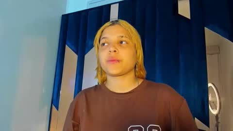 Snapshot of michell_rs chatting on November 3, 6:03 am michell_rs online show from November 3, 6:03 am