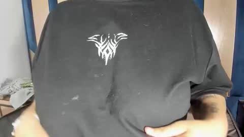 Snapshot of michell_rs chatting on November 24, 2:44 am michell_rs online show from November 24, 2:44 am