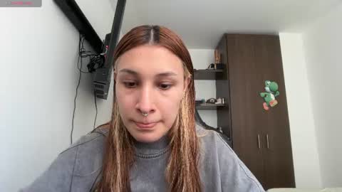 Snapshot of michell_winx chatting on August 8, 8:44 pm Michell online show from August 8, 8:44 pm