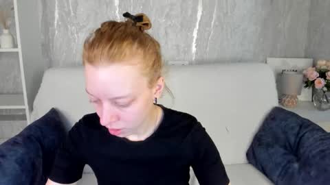 michelle_blond online show from March 15, 7:36 am