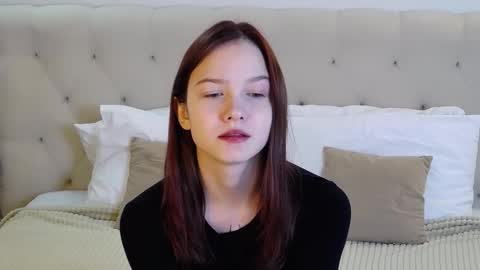 Michelle online show from November 7, 1:22 pm