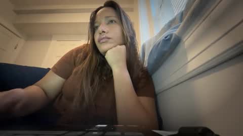 Anne Michelle online show from December 13, 8:25 pm