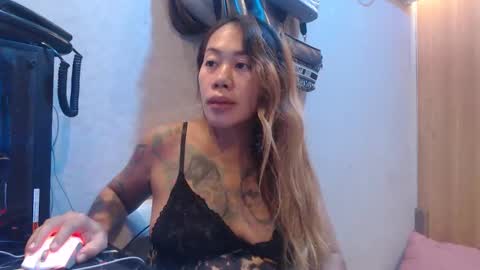 michelle_ux online show from October 4, 5:38 am