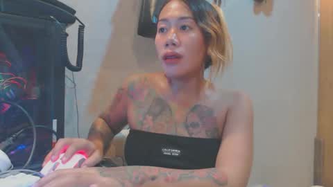 michelle_ux online show from November 17, 7:03 am