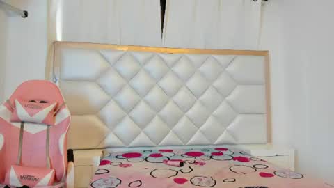 michelleblair1 online show from July 8, 12:31 pm