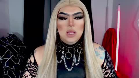 Michelle online show from November 28, 11:29 pm