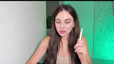 Michellee online show from November 15, 3:52 pm