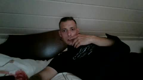 Snapshot of michelozz086 chatting on July 17, 2:02 pm michelozz086 online show from July 17, 2:02 pm
