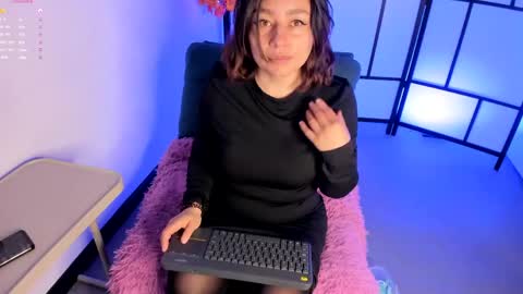 michonne_09 online show from May 6, 11:43 pm