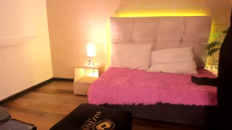 michonne_09 online show from May 29, 9:46 pm