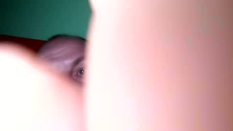 Snapshot of micik22 chatting on December 7, 2:42 am micik22 online show from December 7, 2:42 am