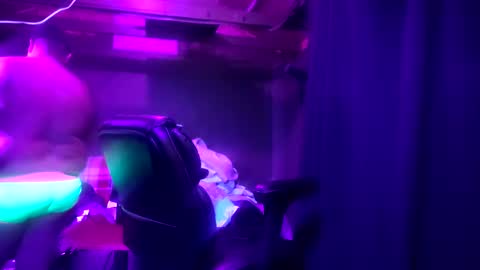 mickdollz online show from October 29, 7:21 am