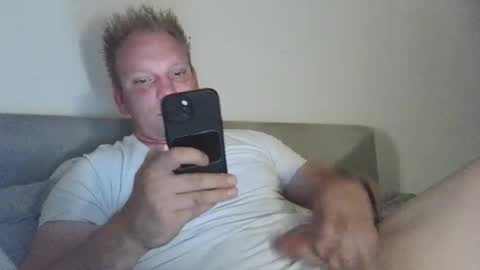 mickkxl online show from September 11, 7:25 pm