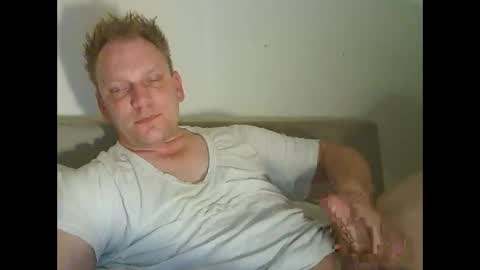 mickkxl online show from February 16, 4:03 pm