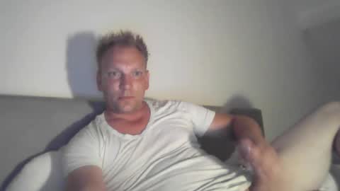 mickkxl online show from August 4, 9:39 pm