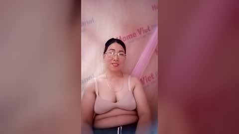 Snapshot of mickye00 chatting on July 1, 2:13 am Miky online show from July 1, 2:13 am