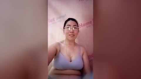 Snapshot of mickye00 chatting on July 1, 2:29 pm Miky online show from July 1, 2:29 pm